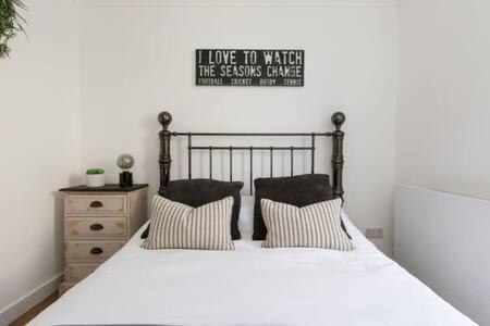 Charming Bolthole 400M To Beach Earnley Exteriér fotografie